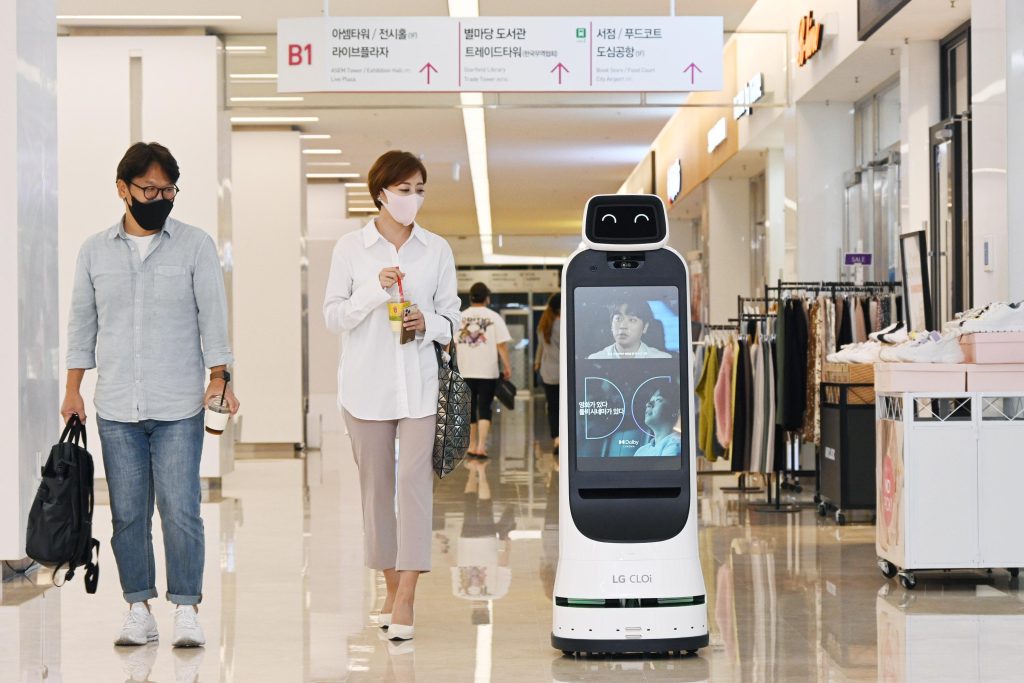 Muốn robot dẫn khách đúng đường, cần chuẩn bị những dữ liệu và điều kiện nào?